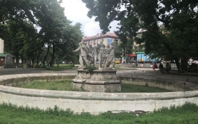 В Запорожье еще один сквер превратят в современное место отдыха Фото № 0 В Запорожье еще один сквер превратят в современное место отдыха Фото № 0
