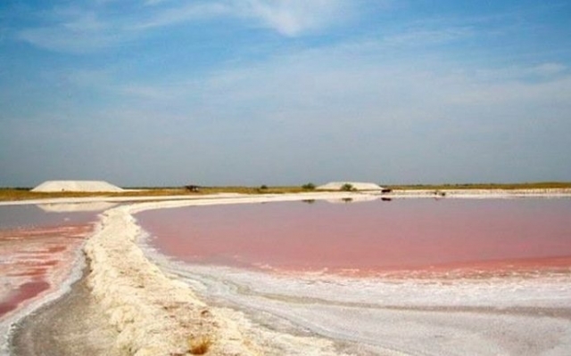 На запорожском курорте нашли мину в море Фото № 0 На запорожском курорте нашли мину в море Фото № 0