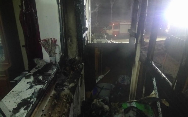 В новогоднюю ночь сгорела квартира в Александровском районе (ФОТО) Фото № 0 В новогоднюю ночь сгорела квартира в Александровском районе (ФОТО) Фото № 0