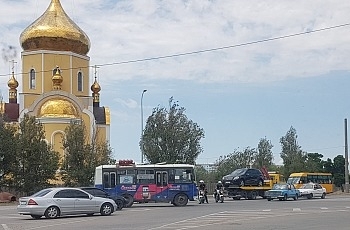 Водителю стало плохо за рулем прямо во время движения (ФОТО) Фото № 0 Водителю стало плохо за рулем прямо во время движения (ФОТО) Фото № 0