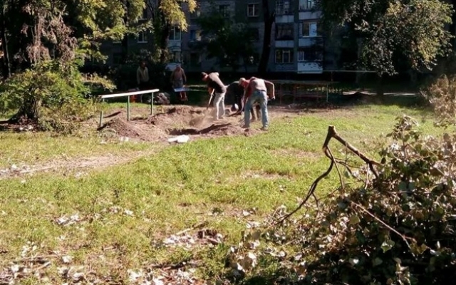 На Бородинском разразился скандал вокруг стройки (ФОТО) Фото № 0 На Бородинском разразился скандал вокруг стройки (ФОТО) Фото № 0