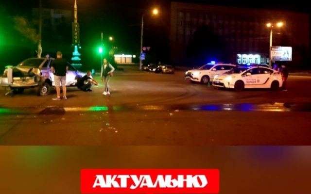 В Запорожье столкнулись два В Запорожье столкнулись два