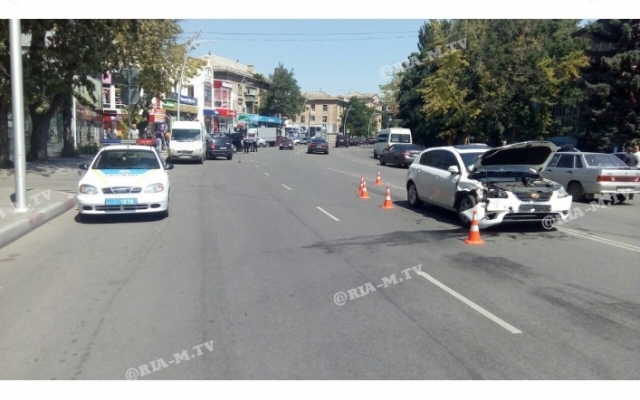 В центре города тройное ДТП (ФОТО, ВИДЕО) Фото № 1 В центре города тройное ДТП (ФОТО, ВИДЕО) Фото № 1