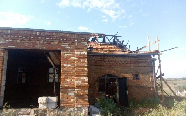 В Запорожской области шаровая молния чуть не уничтожила дом (ФОТО) Фото № 0 В Запорожской области шаровая молния чуть не уничтожила дом (ФОТО) Фото № 0