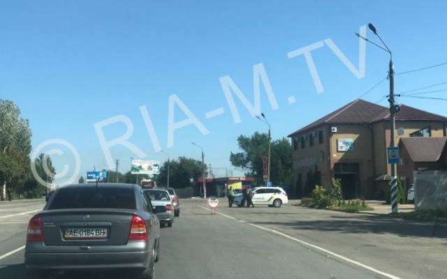 Под Запорожьем объявлен план-перехват, на выезде - большие пробки (ФОТО) Фото № 1 Под Запорожьем объявлен план-перехват, на выезде - большие пробки (ФОТО) Фото № 1