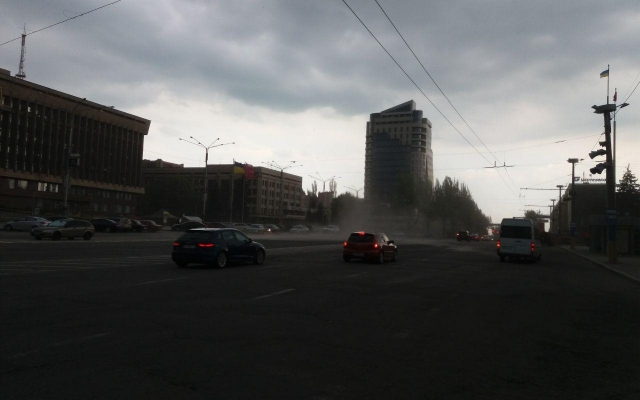 Фотофакт: Центр города накрыло пылевое облако Фото № 3 Фотофакт: Центр города накрыло пылевое облако Фото № 3
