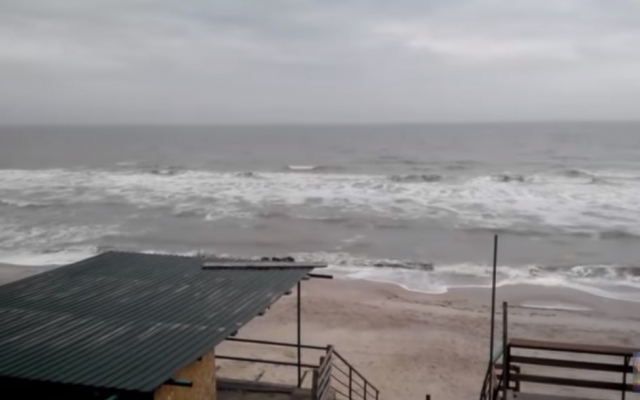 Азовское море накрыл шторм (ВИДЕО) Фото № 0 Азовское море накрыл шторм (ВИДЕО) Фото № 0
