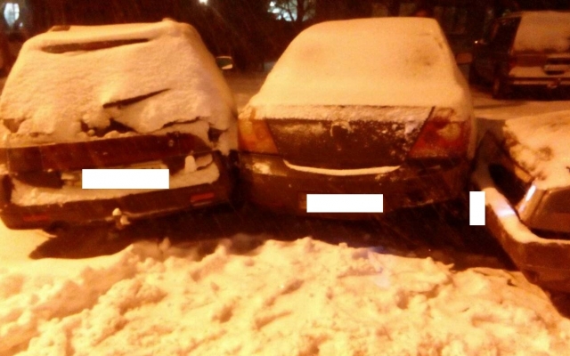 Пьяный водитель снес на пути припаркованные автомобили (ФОТО) Фото № 0 Пьяный водитель снес на пути припаркованные автомобили (ФОТО) Фото № 0