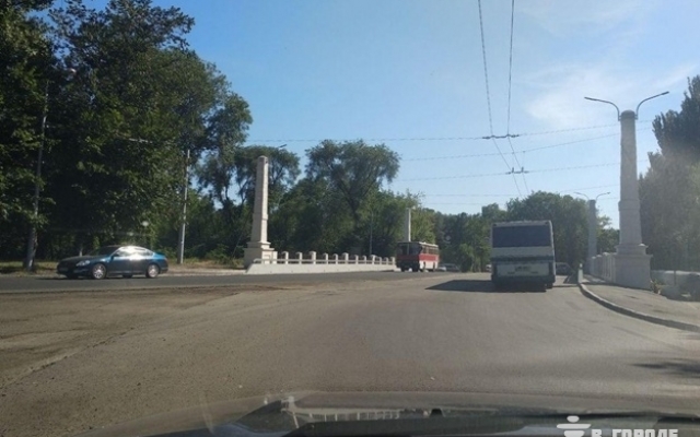 На проспекте Металлургов открыли обновленный путепровод (ФОТО) Фото № 1 На проспекте Металлургов открыли обновленный путепровод (ФОТО) Фото № 1