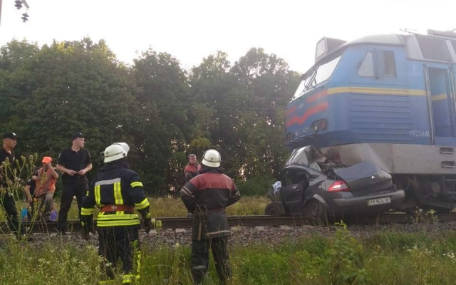 Под Запорожьем ЧП на железной дороге: Погибли двое людей (ФОТО) Фото № 2 Под Запорожьем ЧП на железной дороге: Погибли двое людей (ФОТО) Фото № 2