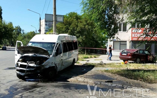Опубликованы фото с места сегодняшнего громкого ДТП (ФОТО) Фото № 6 Опубликованы фото с места сегодняшнего громкого ДТП (ФОТО) Фото № 6