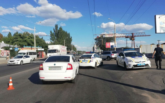 В Сети появились фото с места ДТП с полицией Фото № 1 В Сети появились фото с места ДТП с полицией Фото № 1