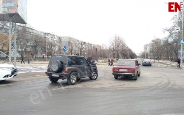 ДТП в Запорожской области: Внедорожник протаранил ДТП в Запорожской области: Внедорожник протаранил