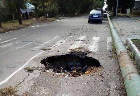На запорожском курорте автомобиль На запорожском курорте автомобиль