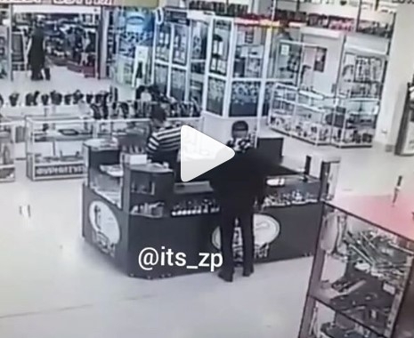В Запорожье просят опознать вора (ВИДЕО) Фото № 0 В Запорожье просят опознать вора (ВИДЕО) Фото № 0
