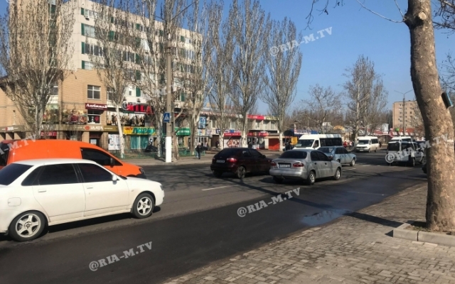 В Запорожской области ДТП: От удара машин разбежались прохожие (ФОТО) Фото № 1 В Запорожской области ДТП: От удара машин разбежались прохожие (ФОТО) Фото № 1