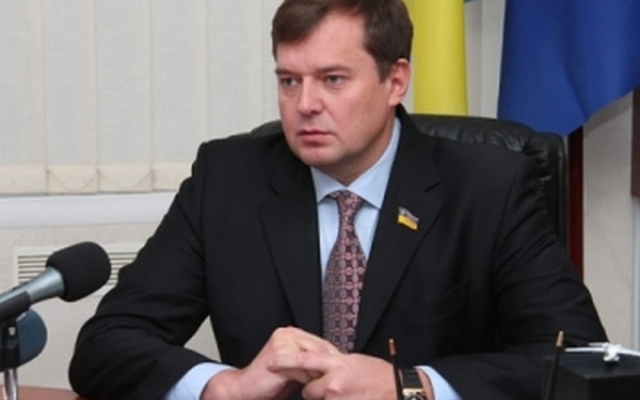 Скандал: Полицейские остановили народного депутата Фото № 1 Скандал: Полицейские остановили народного депутата Фото № 1