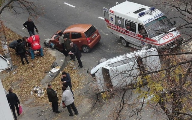 После аварии на Правом берегу пострадавшей ампутировали ногу Фото № 0 После аварии на Правом берегу пострадавшей ампутировали ногу Фото № 0