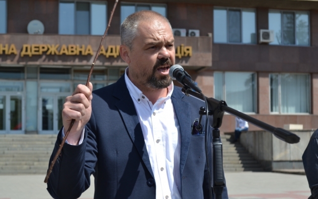 В сети появился самый полный фоторепортаж сегодняшнего митинга в Запорожье Фото № 41 В сети появился самый полный фоторепортаж сегодняшнего митинга в Запорожье Фото № 41