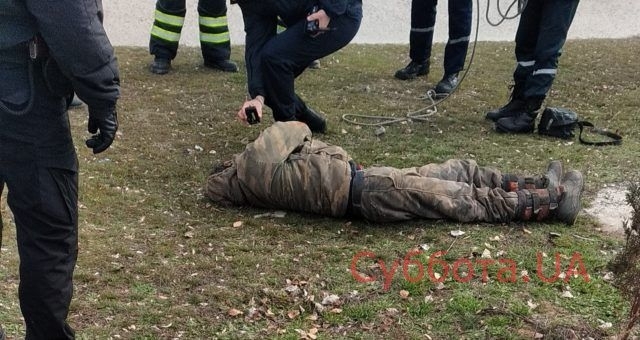 В Запорожской области из коллектора достали тело человека (ФОТО) Фото № 0 В Запорожской области из коллектора достали тело человека (ФОТО) Фото № 0