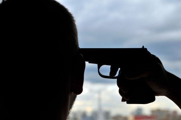 Запорожский адвокат попросил прощения у близких и застрелился Фото № 0 Запорожский адвокат попросил прощения у близких и застрелился Фото № 0