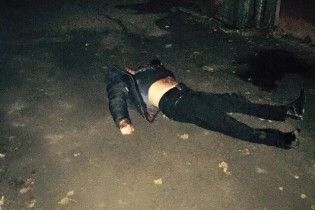 В Запорожье массовая драка закончилась убийством Фото № 0 В Запорожье массовая драка закончилась убийством Фото № 0