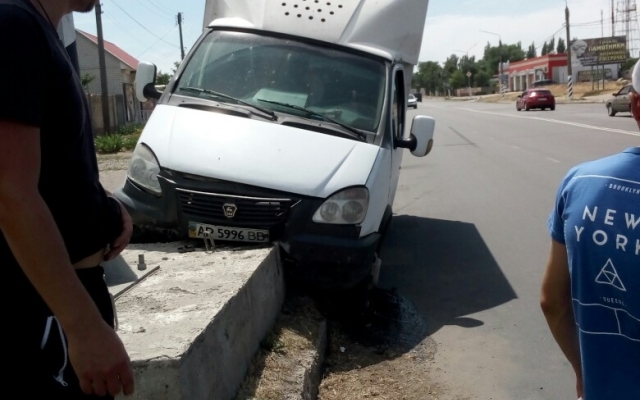 Под Запорожьем Под Запорожьем