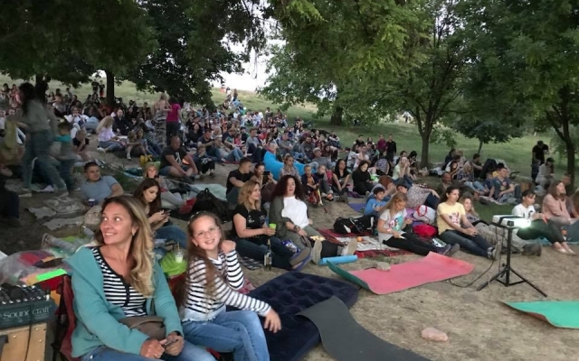 В Запорожье показывают В Запорожье показывают