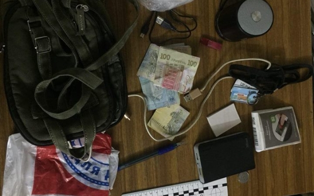 Полиция Запорожья искала грабительницу с тату на ноге (ФОТО) Фото № 1 Полиция Запорожья искала грабительницу с тату на ноге (ФОТО) Фото № 1