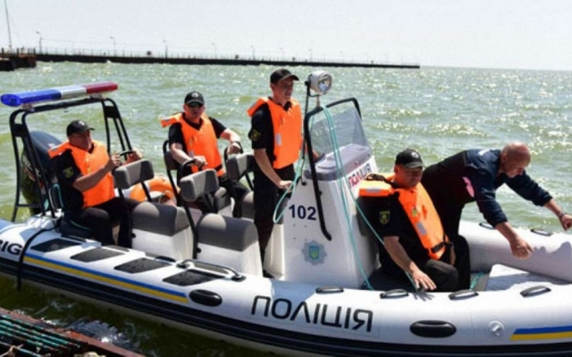 В Запорожье на воде задержали пьяных водителей судна (ФОТО) Фото № 0 В Запорожье на воде задержали пьяных водителей судна (ФОТО) Фото № 0