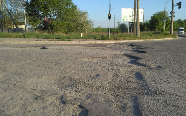 На въезде в Запорожье сняли асфальт и забыли (ФОТО) Фото № 1 На въезде в Запорожье сняли асфальт и забыли (ФОТО) Фото № 1