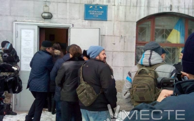В Запорожье проходит суд над бойцом, избившим маршрутчика (ФОТО) Фото № 0 В Запорожье проходит суд над бойцом, избившим маршрутчика (ФОТО) Фото № 0
