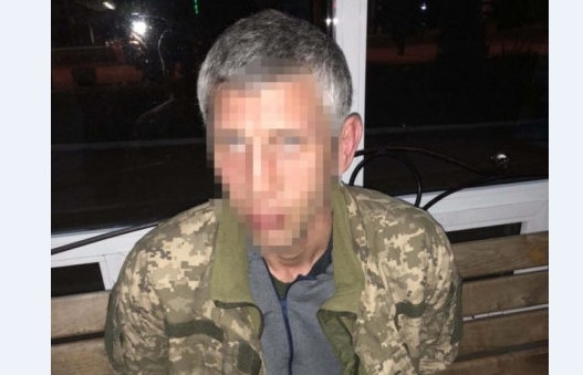 В Запорожье поймали военного с полным В Запорожье поймали военного с полным