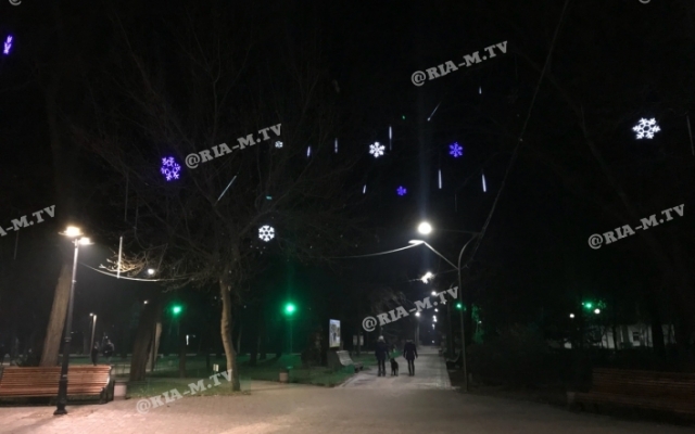 Фотофакт: Новогодние огоньки Фотофакт: Новогодние огоньки