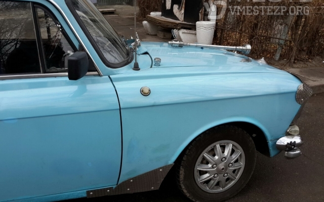 Пенсионер тюнинговал свой Москвич Фото № 1 Пенсионер тюнинговал свой Москвич Фото № 1