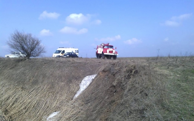 Под Запорожьем автомобиль снесло в глубокий ров (ФОТО) Фото № 2 Под Запорожьем автомобиль снесло в глубокий ров (ФОТО) Фото № 2