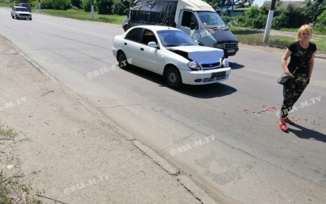 В Запорожской области женщина за рулем авто протаранила бензовоз (ФОТО) Фото № 0 В Запорожской области женщина за рулем авто протаранила бензовоз (ФОТО) Фото № 0