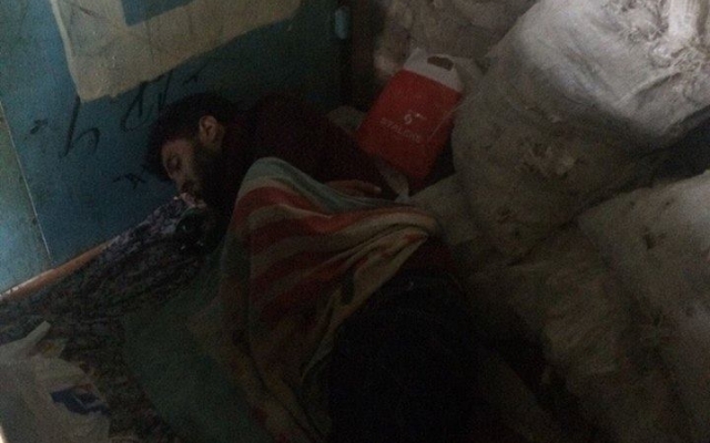 В запорожском университете бомжевал бывший студент (ФОТО) Фото № 1 В запорожском университете бомжевал бывший студент (ФОТО) Фото № 1