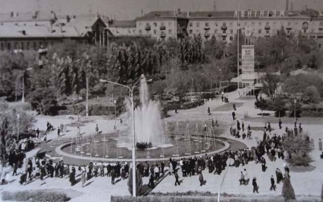 В сети опубликовали исторические фото площади Маяковского Фото № 3 В сети опубликовали исторические фото площади Маяковского Фото № 3