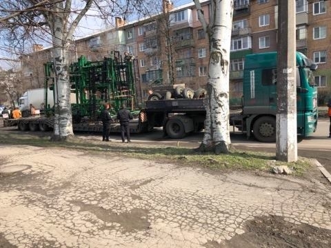 В Запорожье грузовик разорвал контактную троллейбусную сеть (ФОТО) Фото № 0 В Запорожье грузовик разорвал контактную троллейбусную сеть (ФОТО) Фото № 0