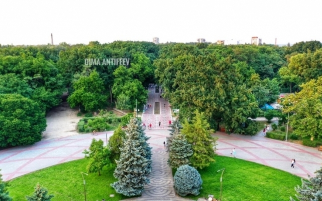 Запорожский фотограф показал снимки обновленного парка с высоты Фото № 1 Запорожский фотограф показал снимки обновленного парка с высоты Фото № 1