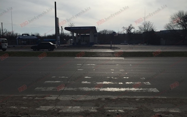 В Запорожской области сбили ребенка на зебре Фото № 0 В Запорожской области сбили ребенка на зебре Фото № 0