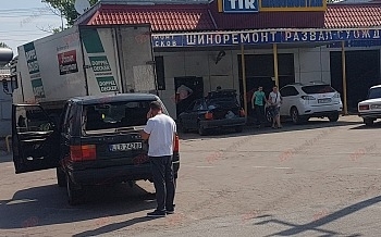 Дорогу не поделили джип и автобус (ФОТО, ВИДЕО) Фото № 4 Дорогу не поделили джип и автобус (ФОТО, ВИДЕО) Фото № 4