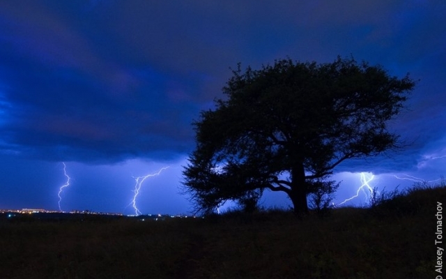 Запорожский фотограф делает уникальные кадры во время грозы (ФОТО) Фото № 9 Запорожский фотограф делает уникальные кадры во время грозы (ФОТО) Фото № 9