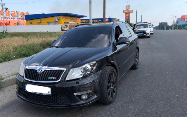 На запорожском курорте неадекватный автомобилист спровоцировал серьезное ДТП с машиной, где находился младенец (ФОТО) Фото № 4 На запорожском курорте неадекватный автомобилист спровоцировал серьезное ДТП с машиной, где находился младенец (ФОТО) Фото № 4