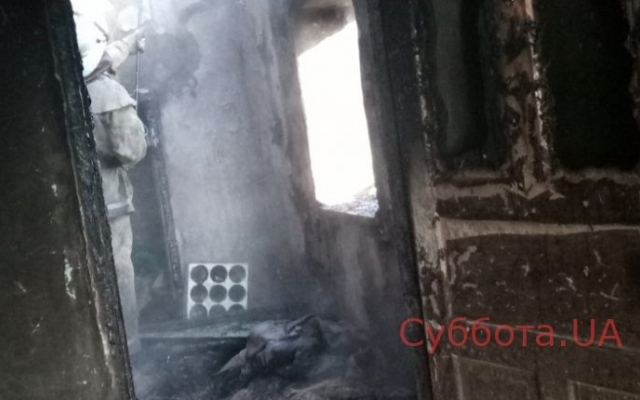 В Запорожской области загорелся жилой дом (ФОТО) Фото № 1 В Запорожской области загорелся жилой дом (ФОТО) Фото № 1