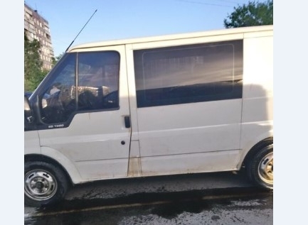 В Запорожье фермеру облили машину соляркой, которая попала на беременную женщину: Горючее пытались поджечь (ФОТО) Фото № 1 В Запорожье фермеру облили машину соляркой, которая попала на беременную женщину: Горючее пытались поджечь (ФОТО) Фото № 1