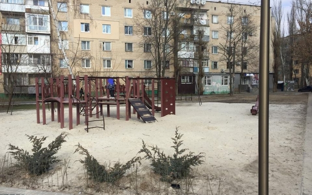 Шокирующая находка: на детской площадке обнаружили человеческие останки. ФОТО Фото № 4 Шокирующая находка: на детской площадке обнаружили человеческие останки. ФОТО Фото № 4