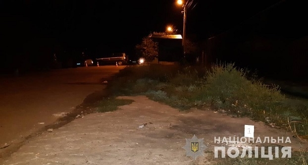 Группа мужчин решили конфликт с помощью гранаты (ФОТО) Фото № 2 Группа мужчин решили конфликт с помощью гранаты (ФОТО) Фото № 2