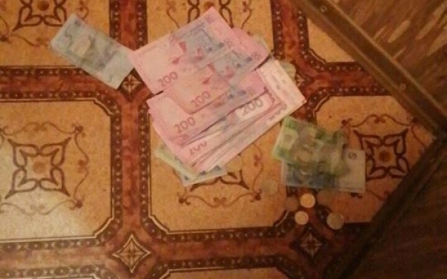 Интернет-знакомства: Мужчина пригласил девушку на свидание и приставил нож к горлу (ФОТО) Фото № 1 Интернет-знакомства: Мужчина пригласил девушку на свидание и приставил нож к горлу (ФОТО) Фото № 1